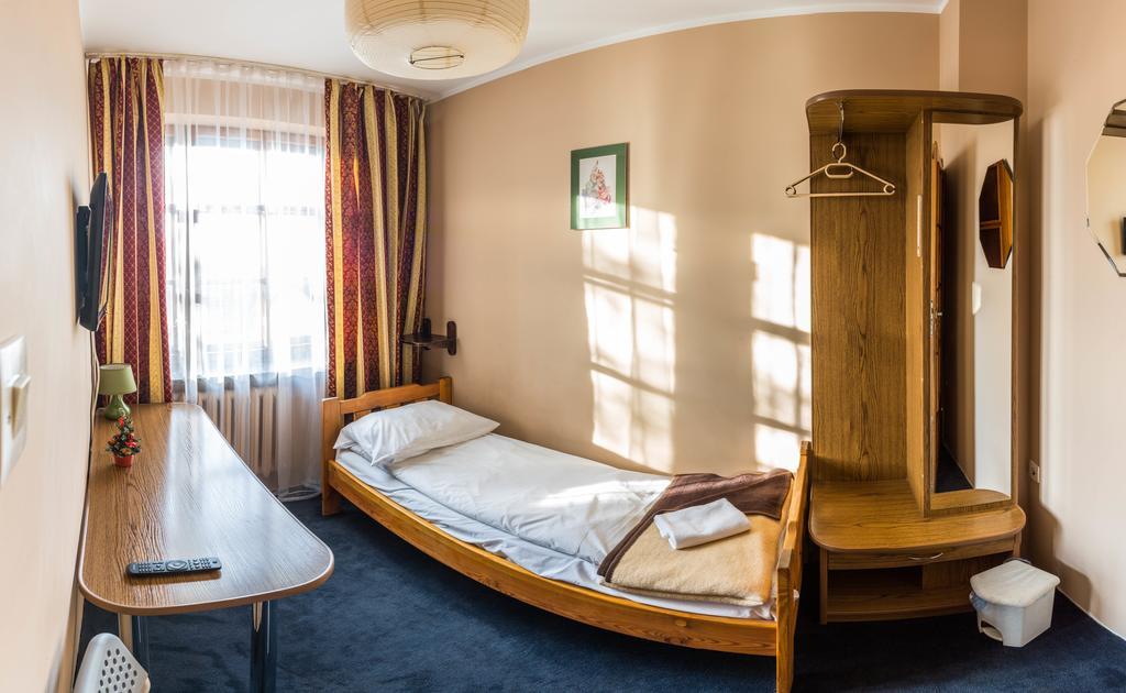 Hotel Astra Bartoszyce Zimmer foto