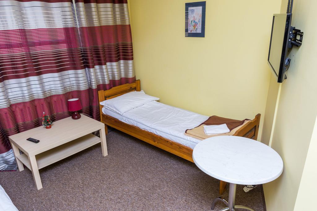 Hotel Astra Bartoszyce Zimmer foto